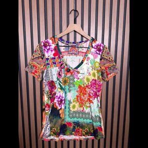 Johnny Was T Shirt Small Pink V Neck Bamboo Colorful Print Boho Top Stretch